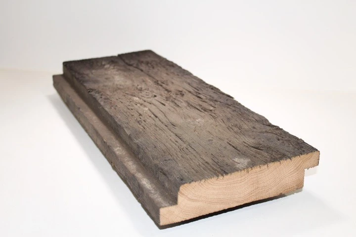 Geborstelde wagonplanken